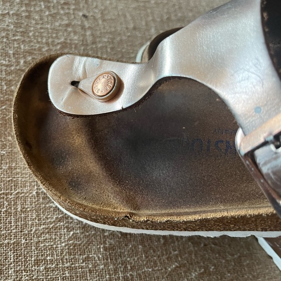 Women’s Gold Birkenstock Sandals size 38/7! - Picture 6 of 10